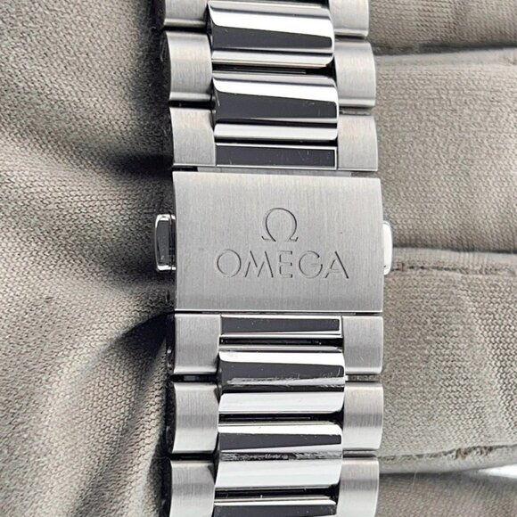 Omega Seamaster Steel Brown Dial 38mm Automatic Mens Watch 220.10.38.20.09.001 - Picture 7 of 9